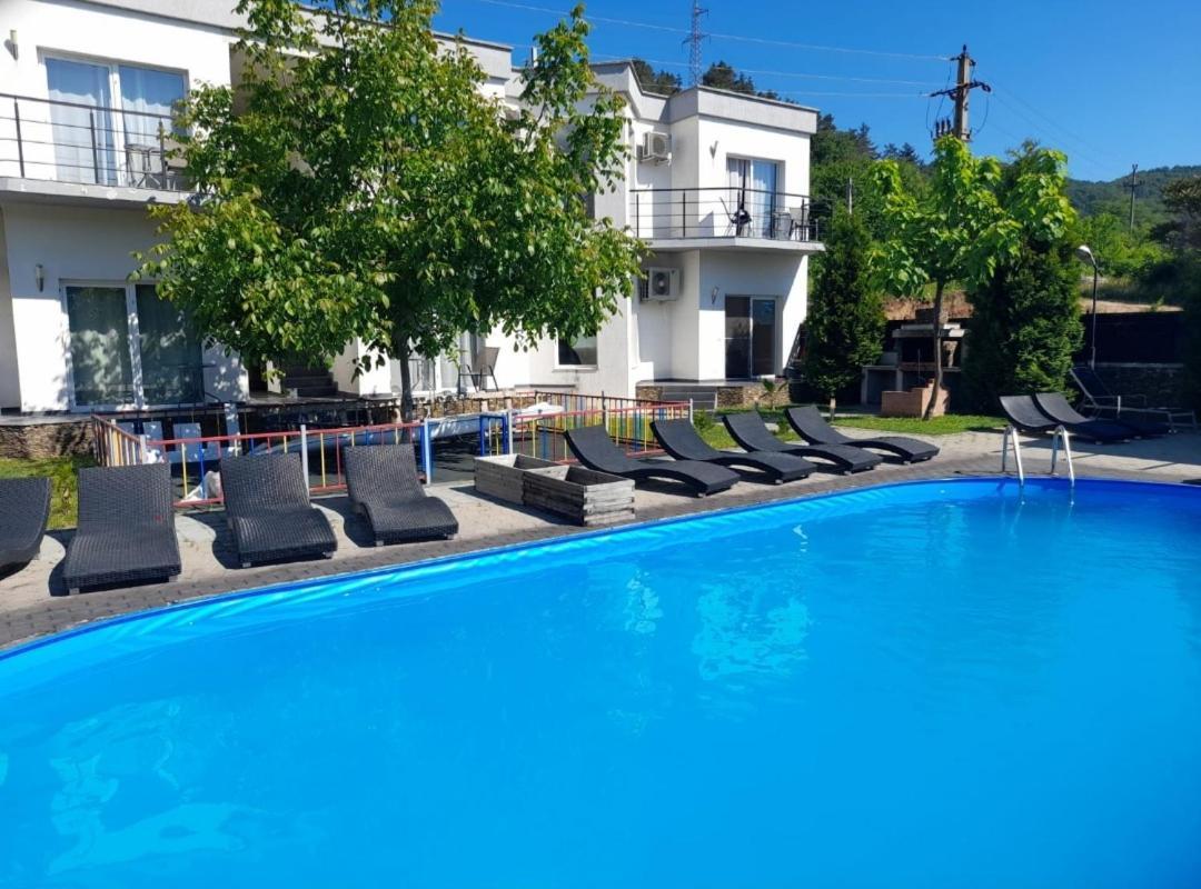 Villa Exclusive à Ieşelniţa Extérieur photo